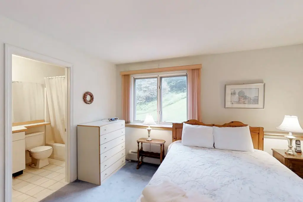 Mountainside Resort K105