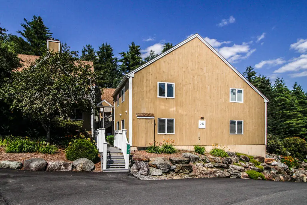 Mountainside Resort K105