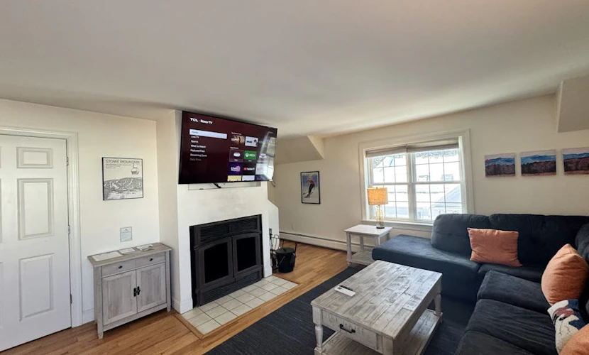 Clean & Bright Condo near Slopes & Lakes with Amazing Walkable Locale