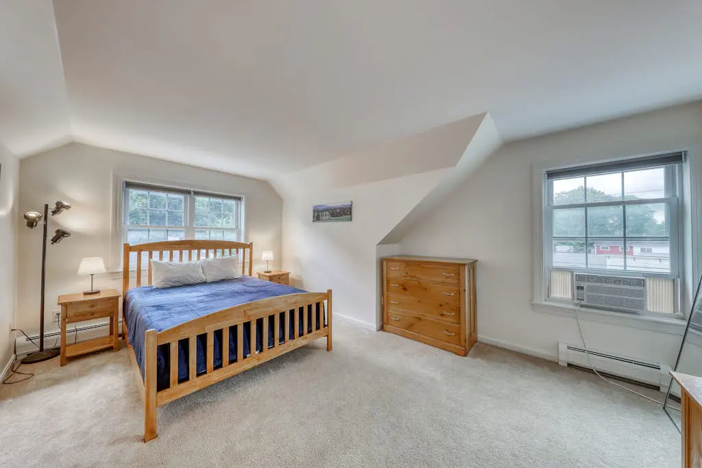 Cozy Stowe Village Retreat