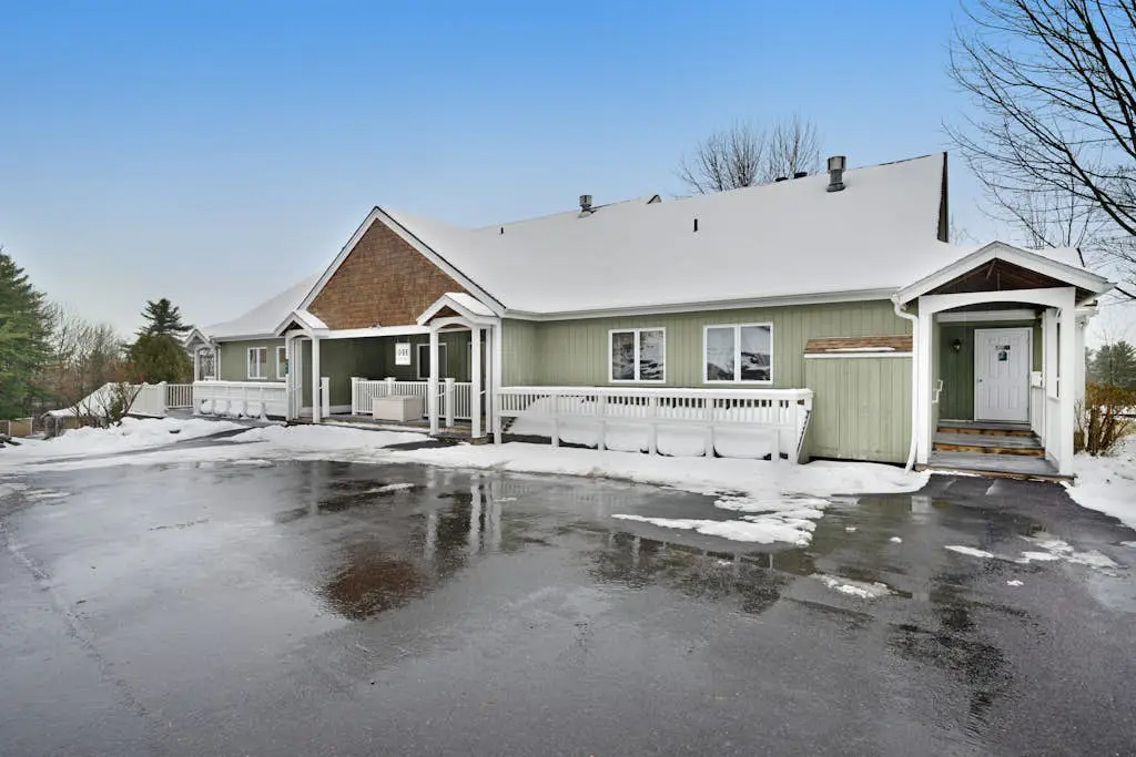 Mountainside Resort H203
