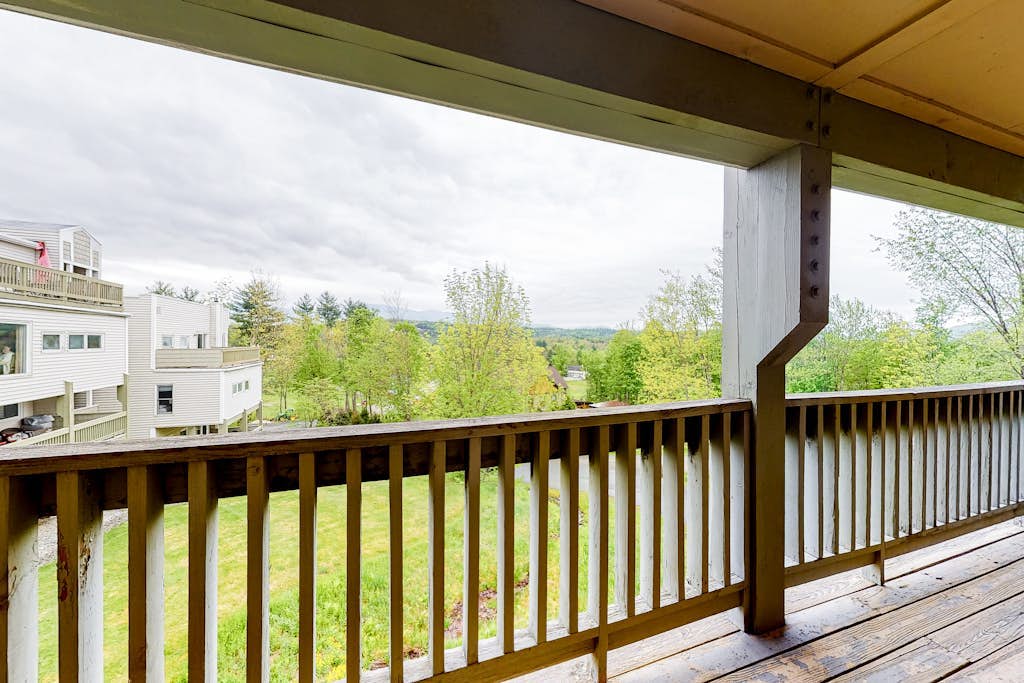 Condo with balcony, washer/dryer, & shared indoor pool/hot tub