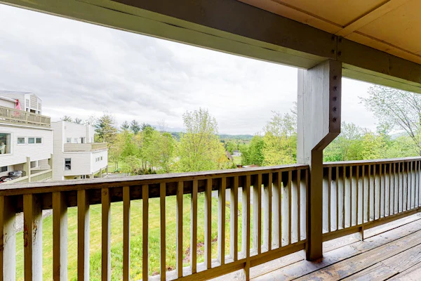 Condo with balcony, washer/dryer, & shared indoor pool/hot tub