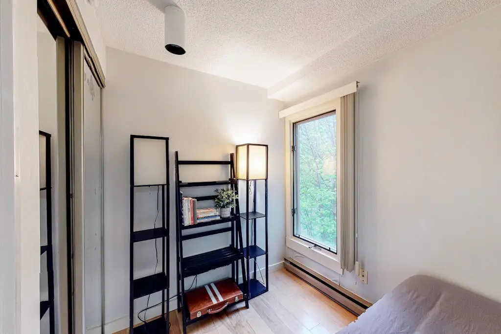 Mountainside Resort B202