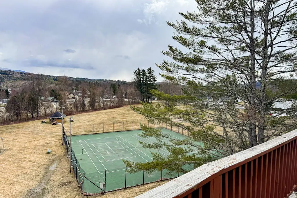 Mountainside Resort F302
