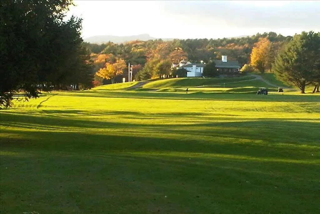 Mountainside Resort F302