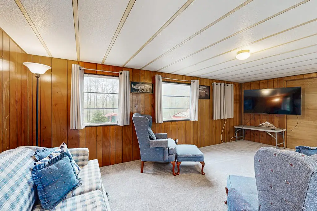 Cozy Dennis Retreat