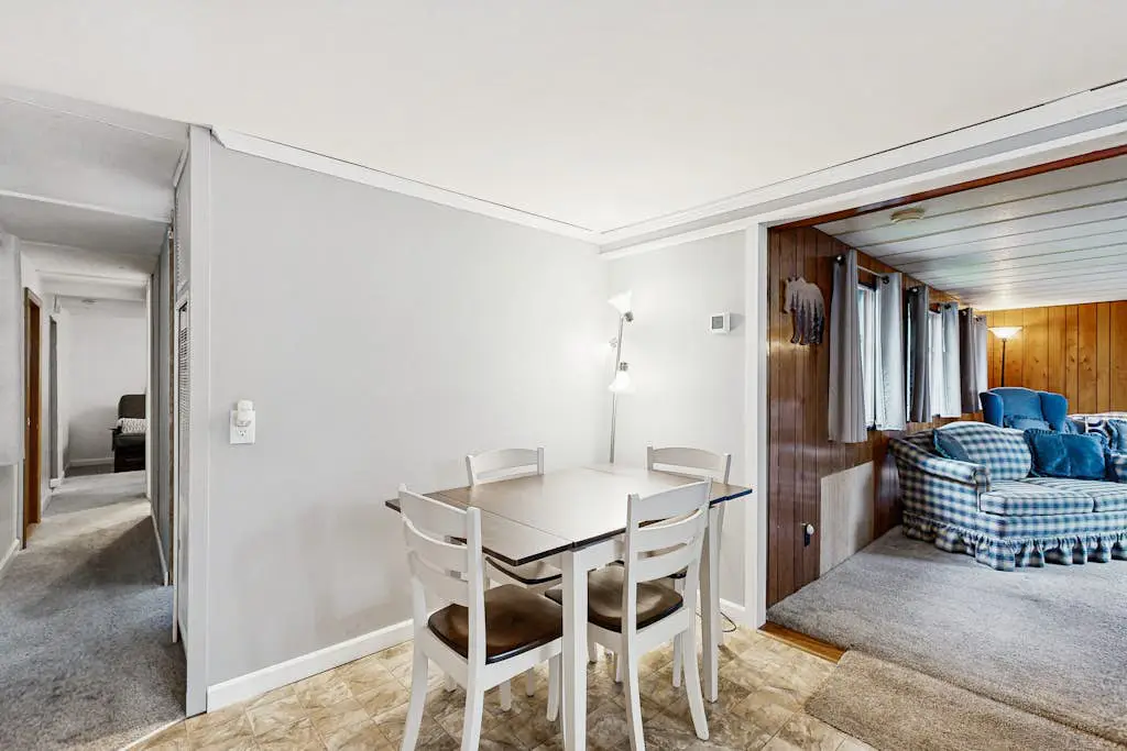 Cozy Dennis Retreat