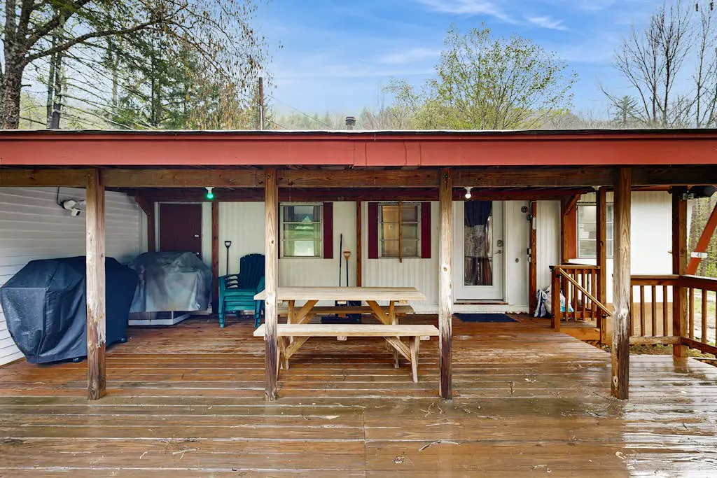 Cozy Dennis Retreat