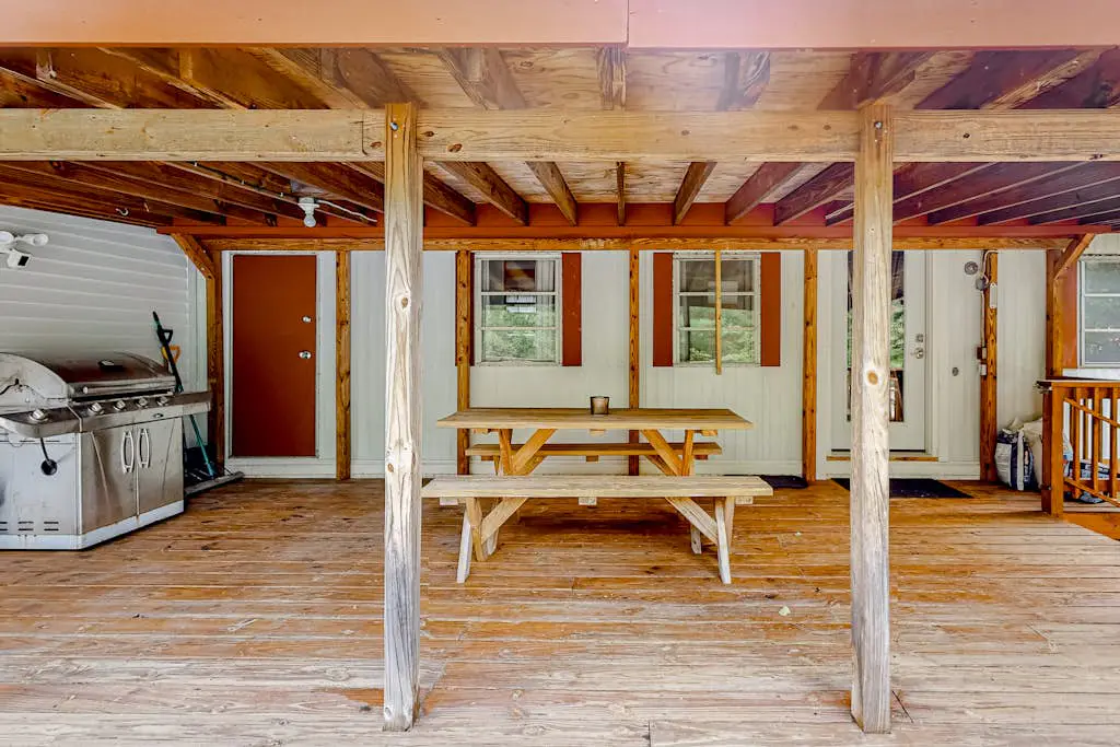 Cozy Dennis Retreat