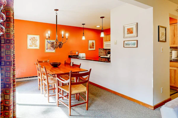 First-floor condo with indoor pool, hot tub, fitness room, & game room