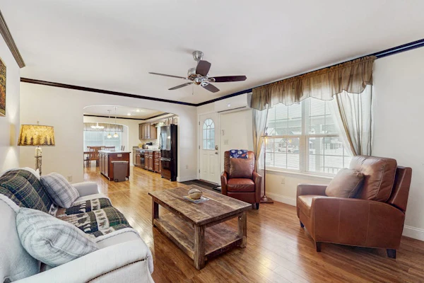 Riverfront, dog-friendly, mountain views, a/c, deck, ski nearby, gas stove, w/d