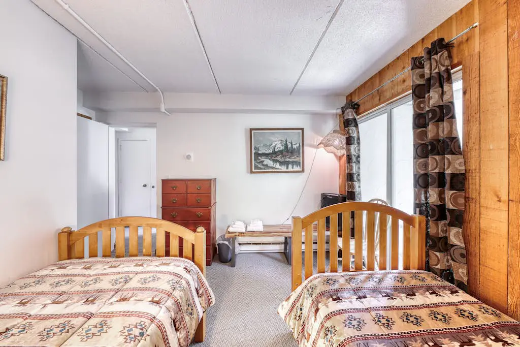 Cozy Mountainside Condo