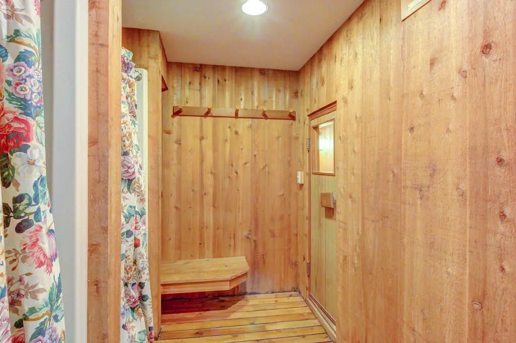 Cozy Mountainside Condo