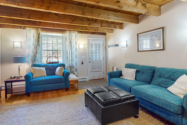 Country townhome - mountain view - walk to Village of Quechee - near Club & golf