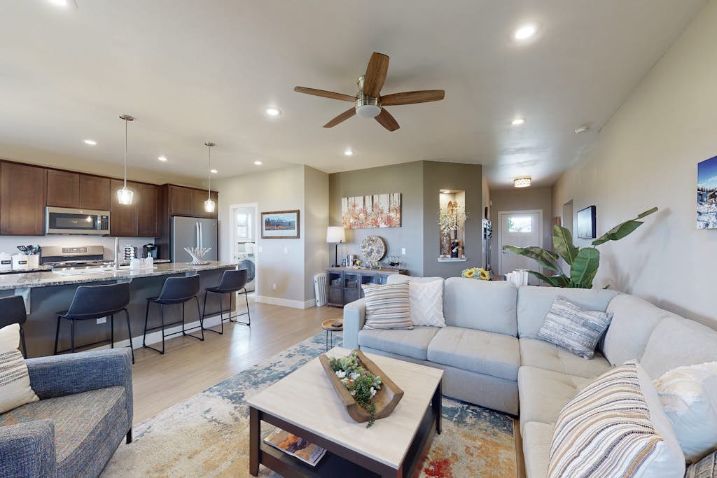 Dog-friendly home on golf course w/mountain view & hot tub Near Wolf Creek