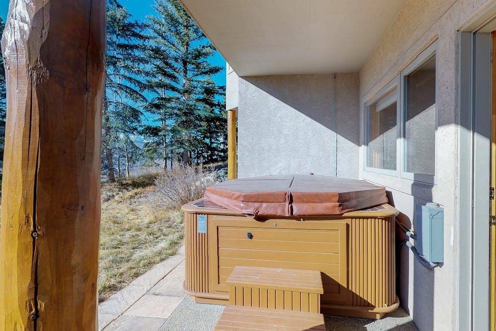Luxury Home with Upscale Fixtures, WiFi, Private Hot Tub, & Mountain Views