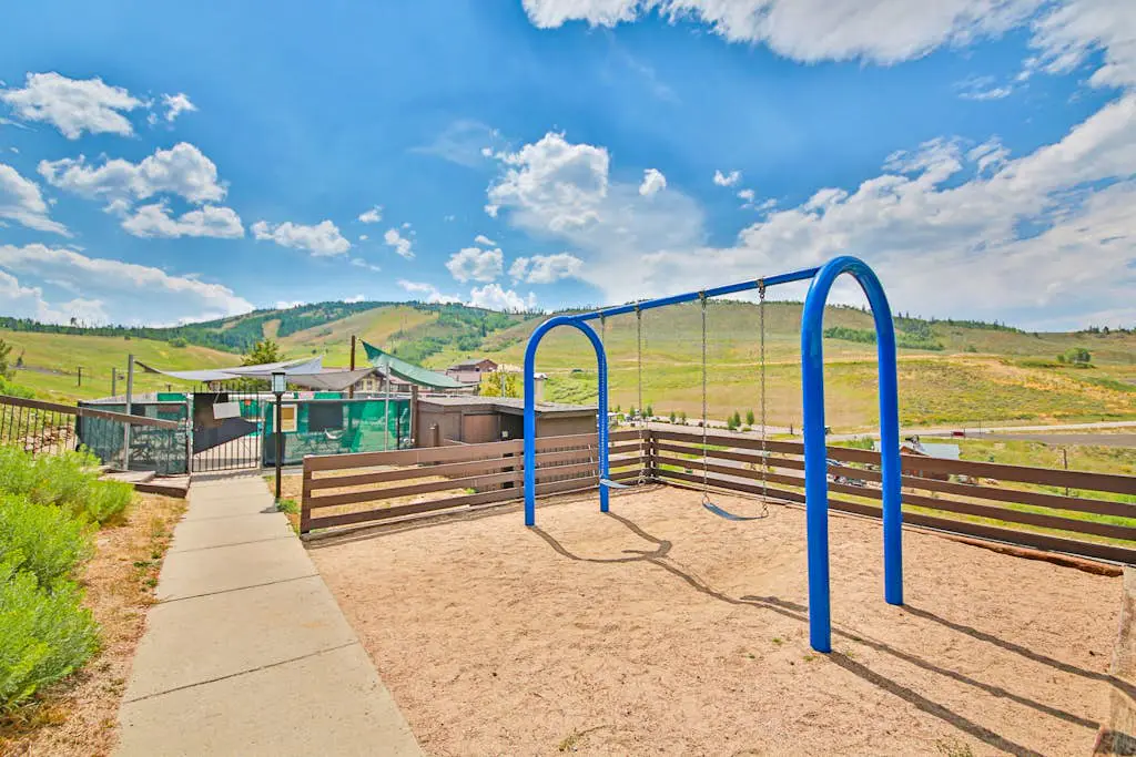 Mountainside 120