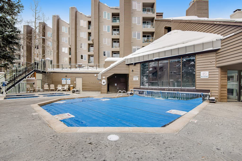 Lovely Studio Home w/Shared Hot Tub & Pool + Free WiFi/Game Room/Ping-Pong Table