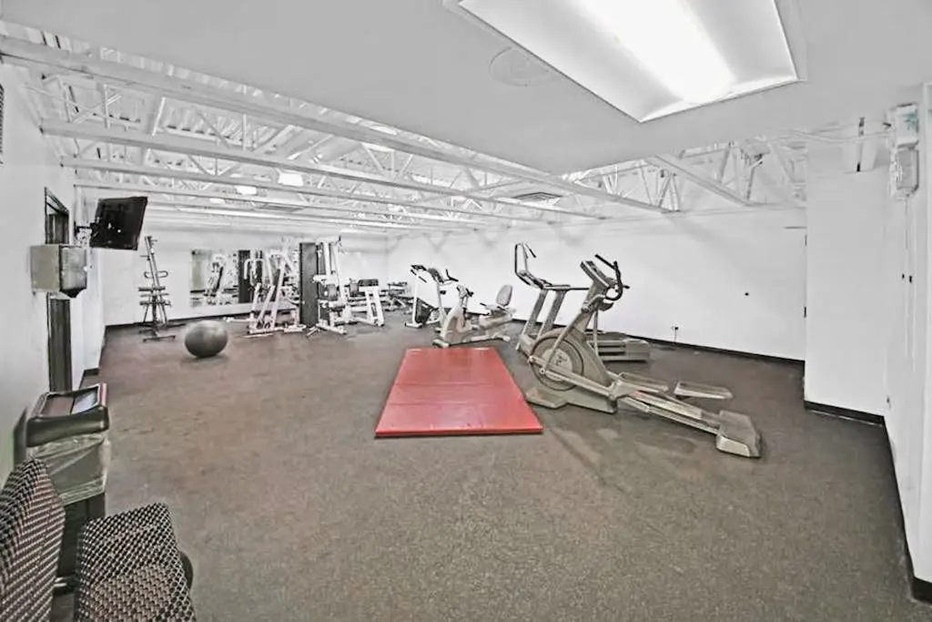 Snowblaze Condominiums E103