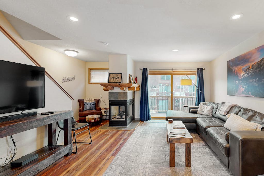 Gorgeous all-season townhome with private hot tub, two decks, fireplace, & W/D