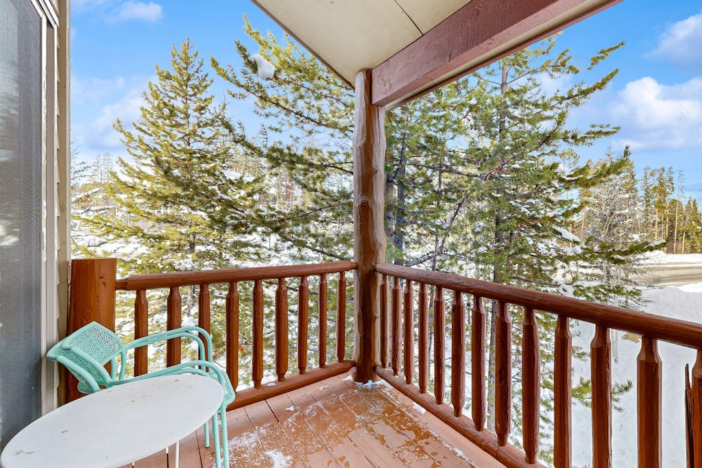 Gorgeous all-season townhome with private hot tub, two decks, fireplace, & W/D