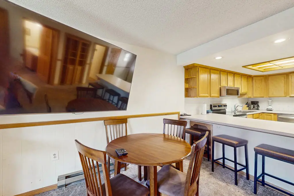 Snowdance Condominiums  A101