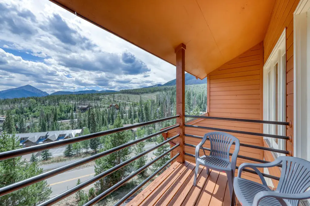 Buffalo Ridge Retreat