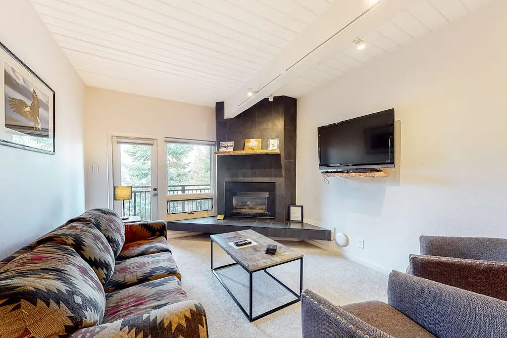 Ptarmigan House 23