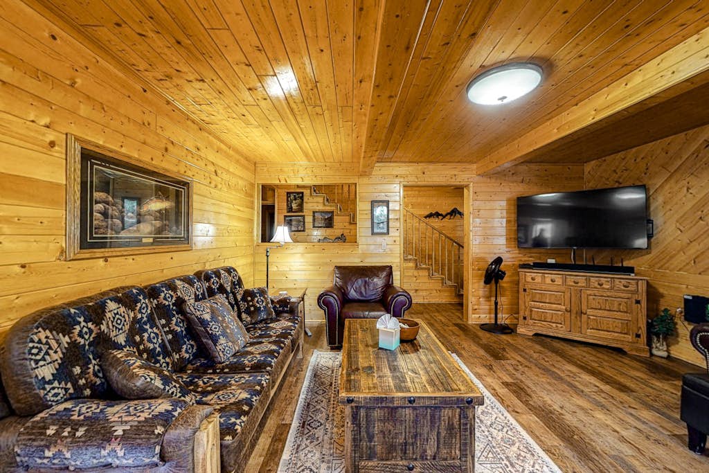 Ideal Gem on the River w/ Wood-Burning Fireplace, Spacious Deck, & WiFi