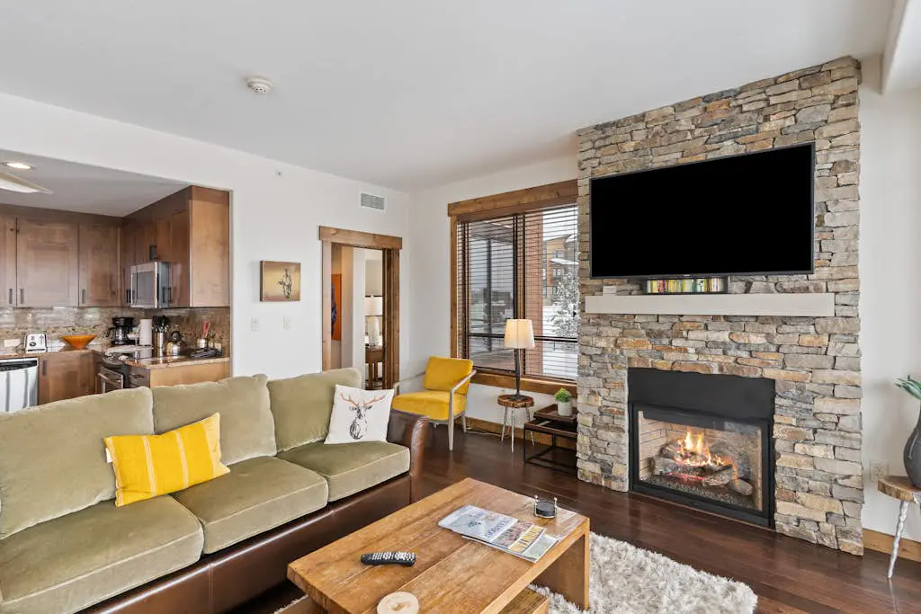 Trailhead Lodge 2102