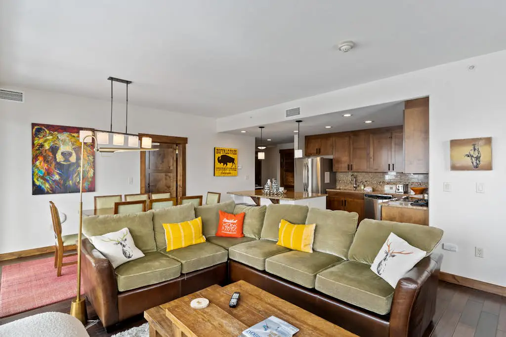 Trailhead Lodge 2102