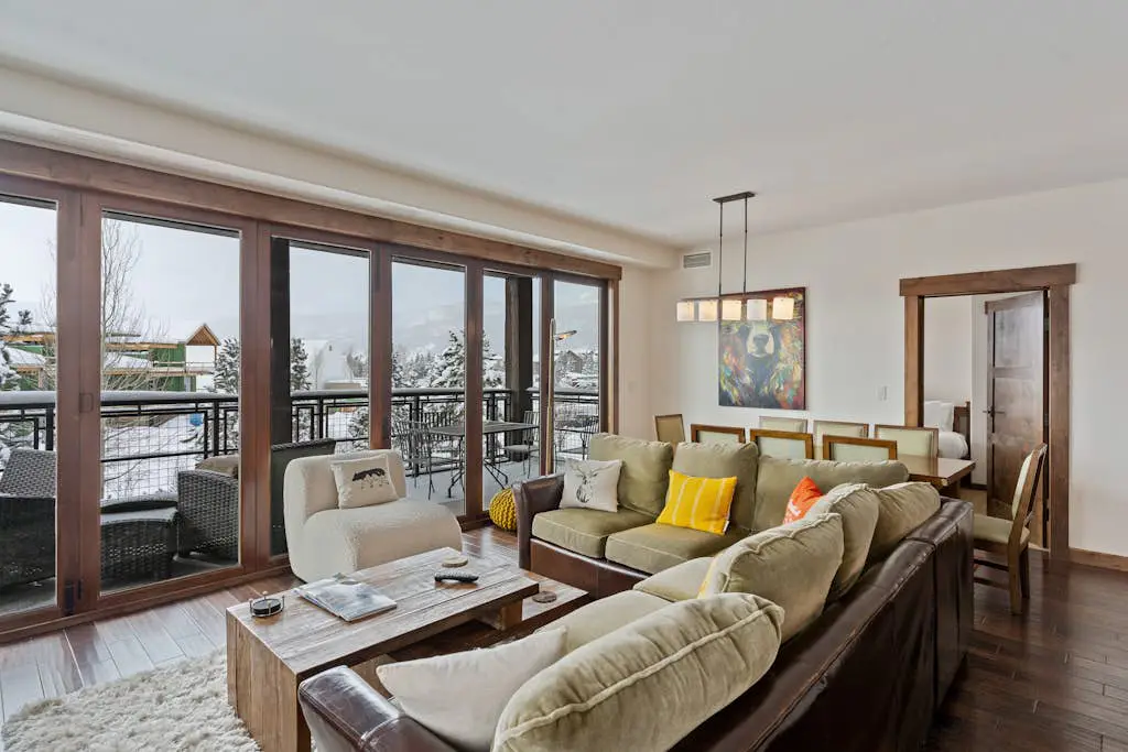 Trailhead Lodge 2102