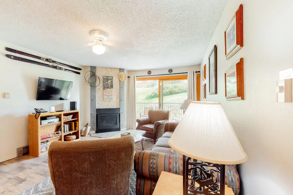 Ski Inn 226