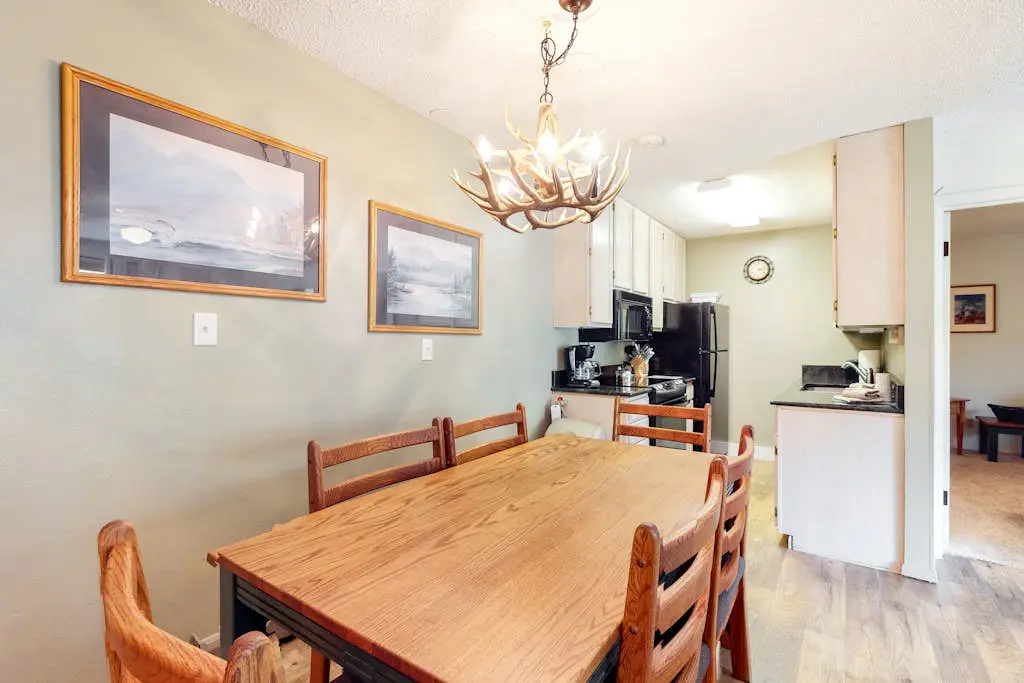 Ski Inn 226