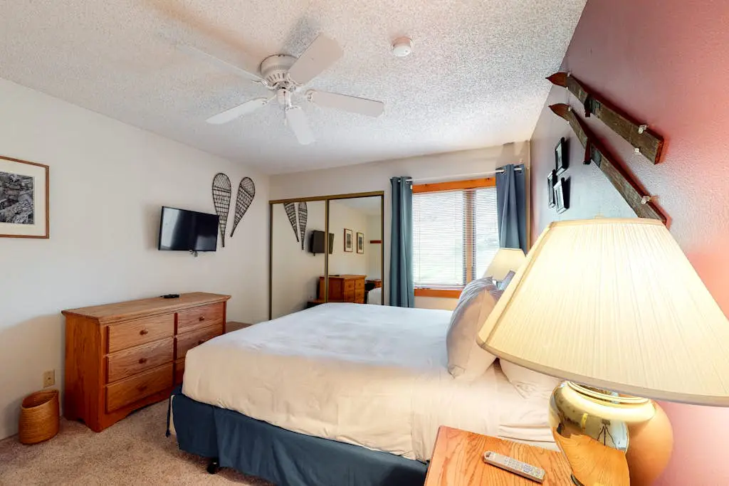 Ski Inn 226