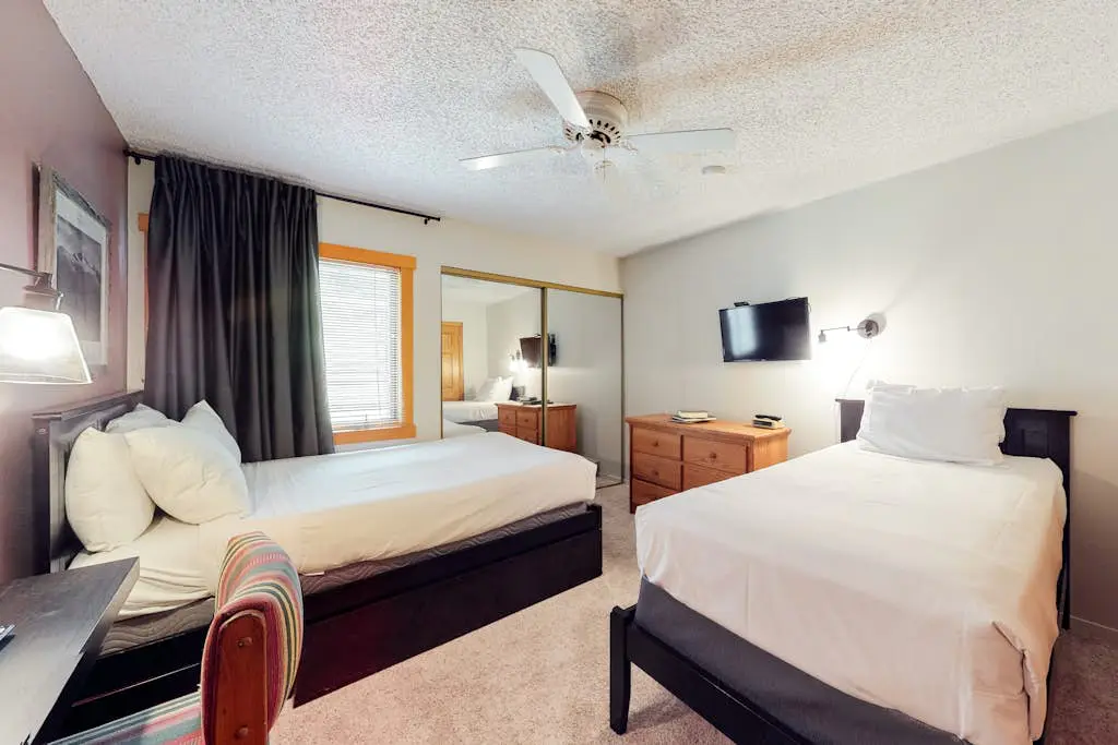 Ski Inn 226