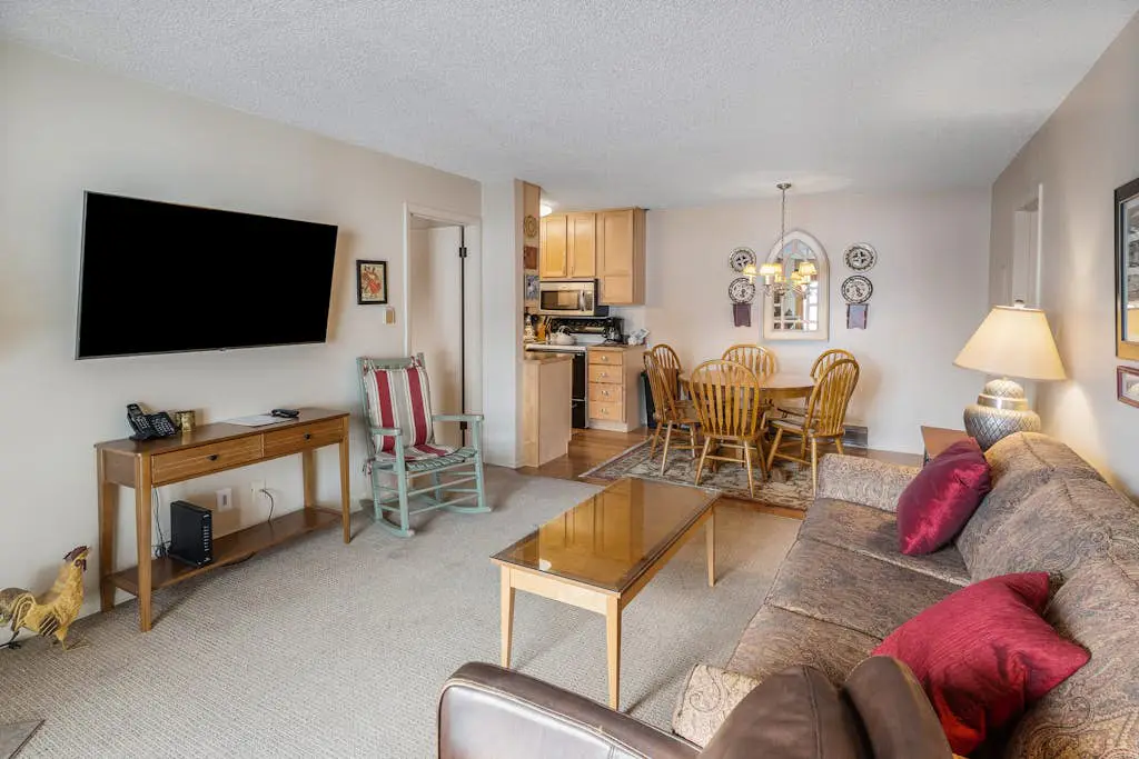 Ski Inn 115