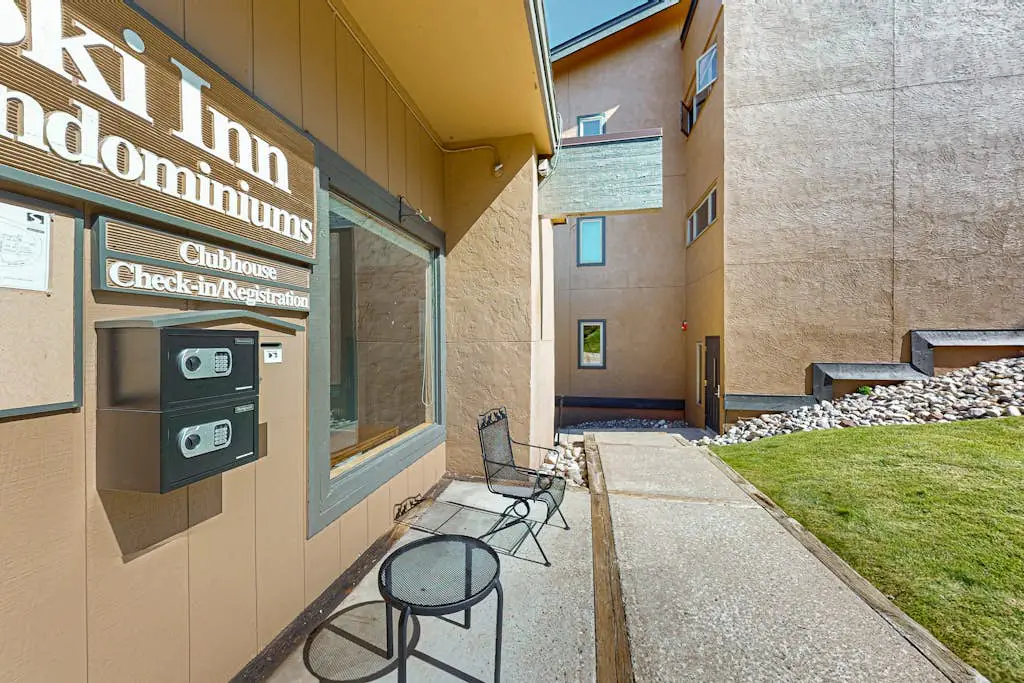 Ski Inn 115