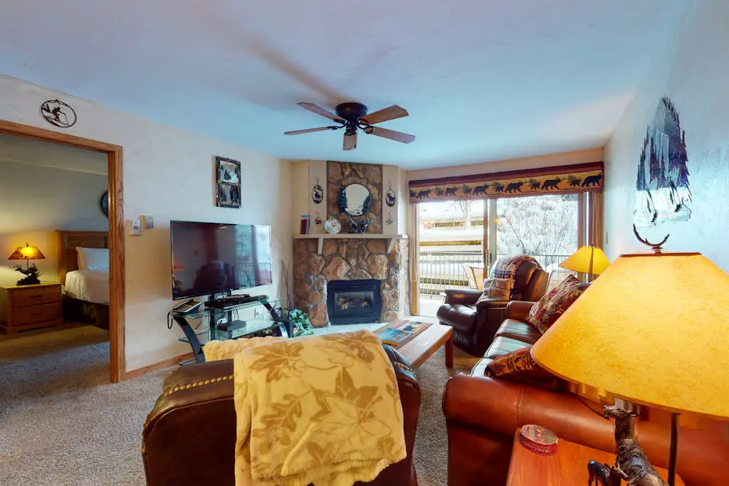 Ski Inn 324
