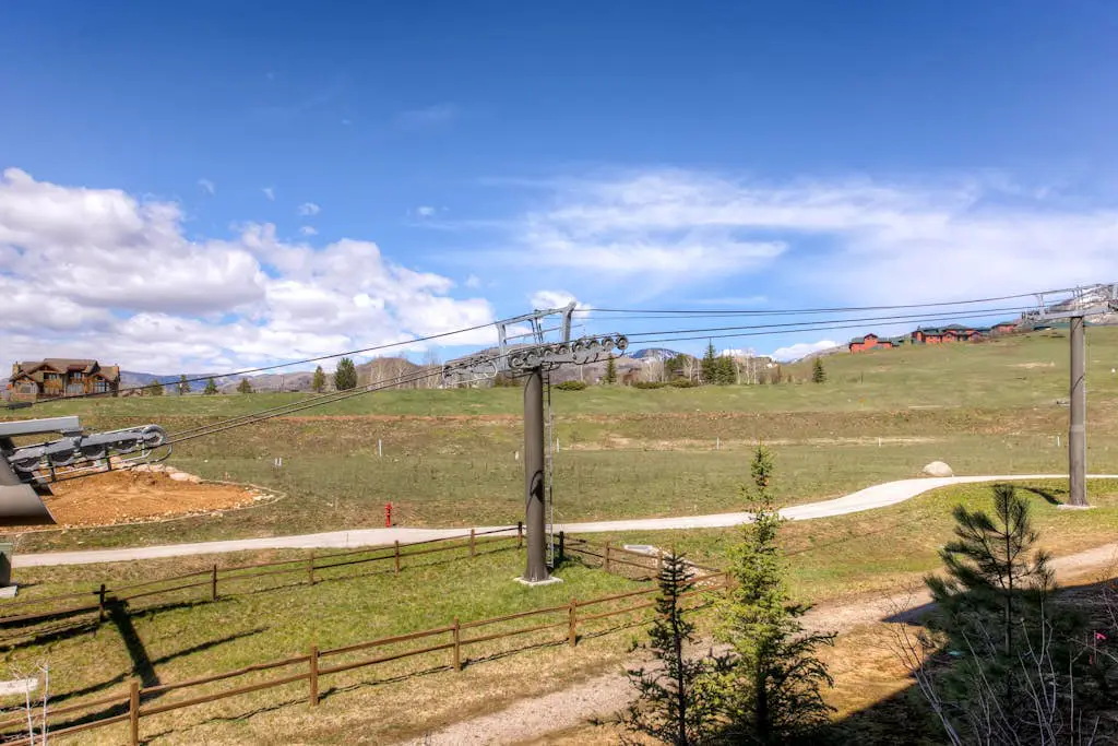 Trailhead Lodge 4114