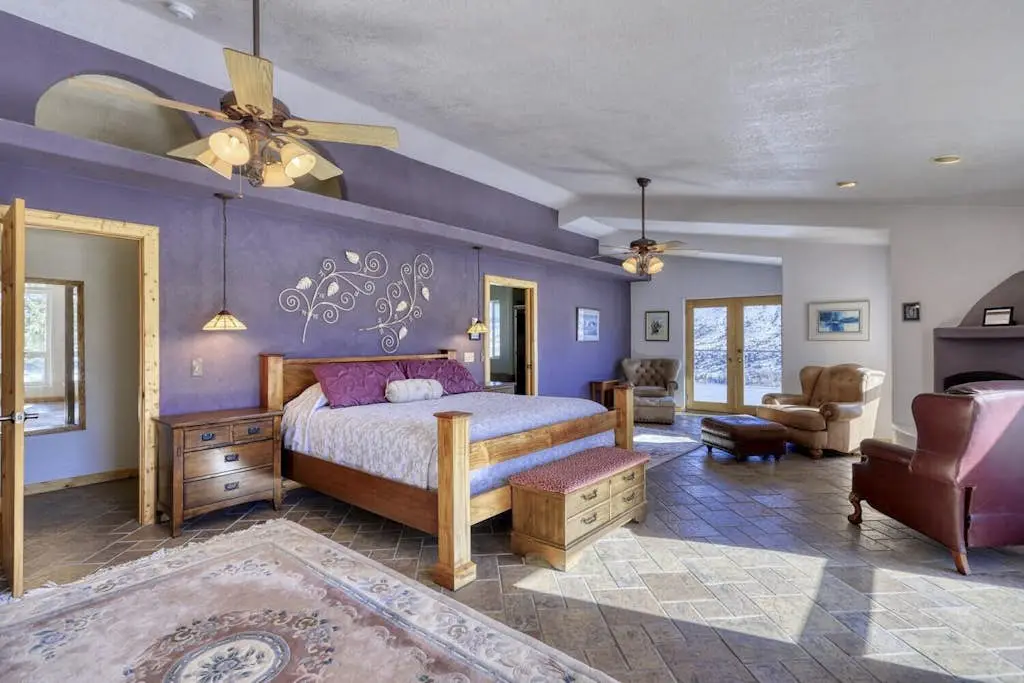 Mountain Views Retreat