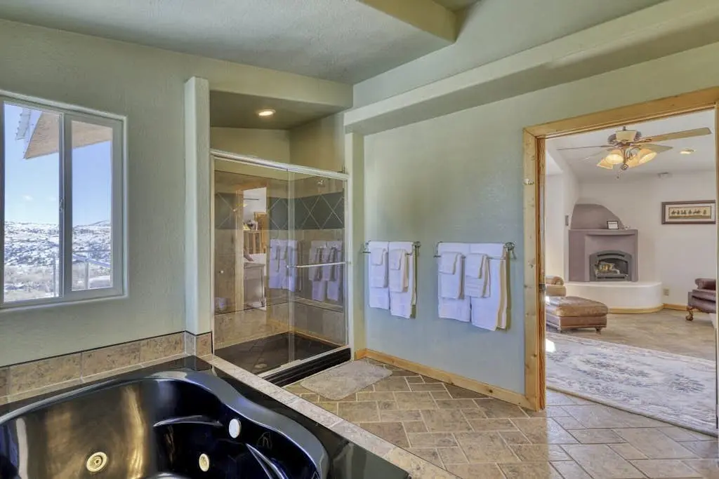 Mountain Views Retreat