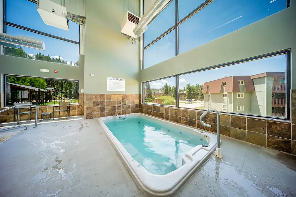 Lucky Adventure Lodge