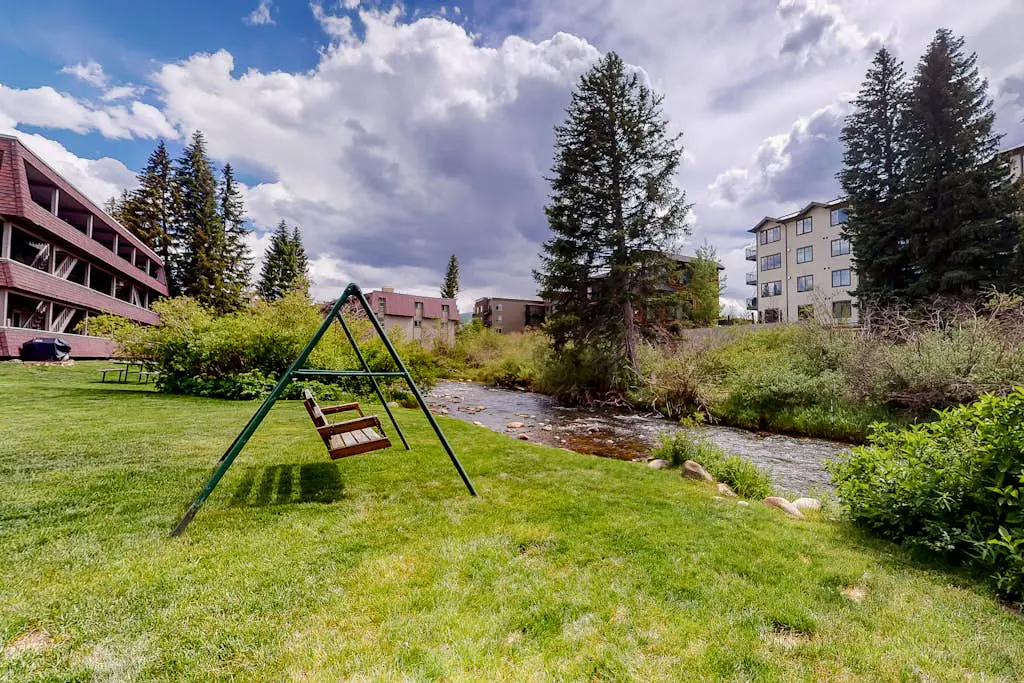 Lucky Adventure Lodge