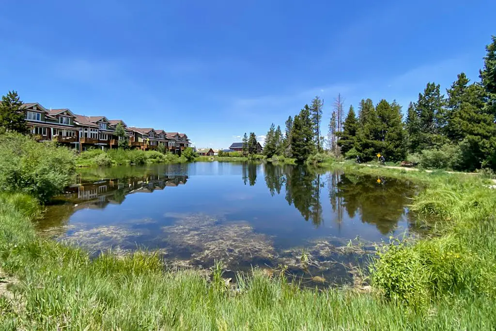 Lucky Adventure Lodge