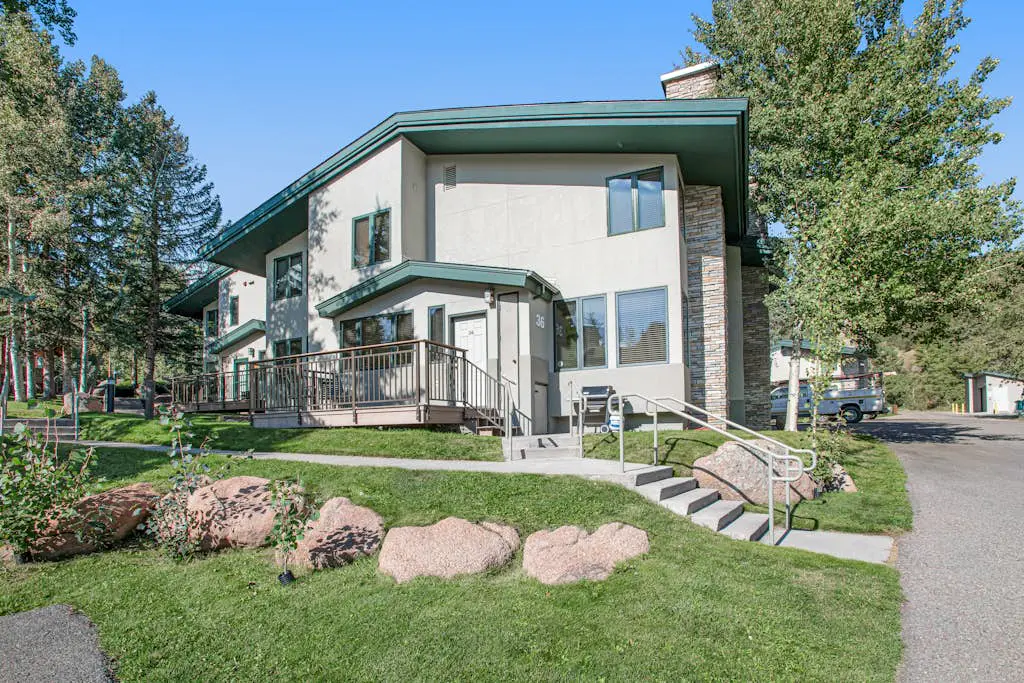 Tamarack 36