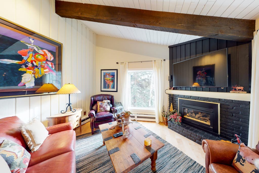Lovely home near skiing with fireplace, balcony, & chic decor