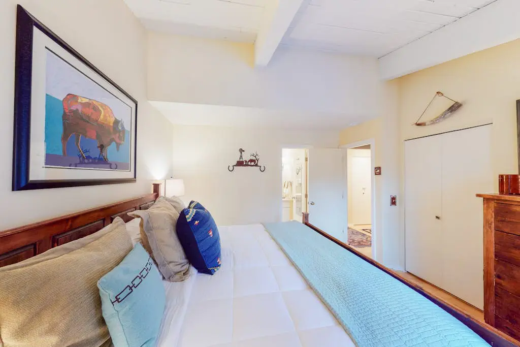 Peaceful Woodbridge Hideaway 14C