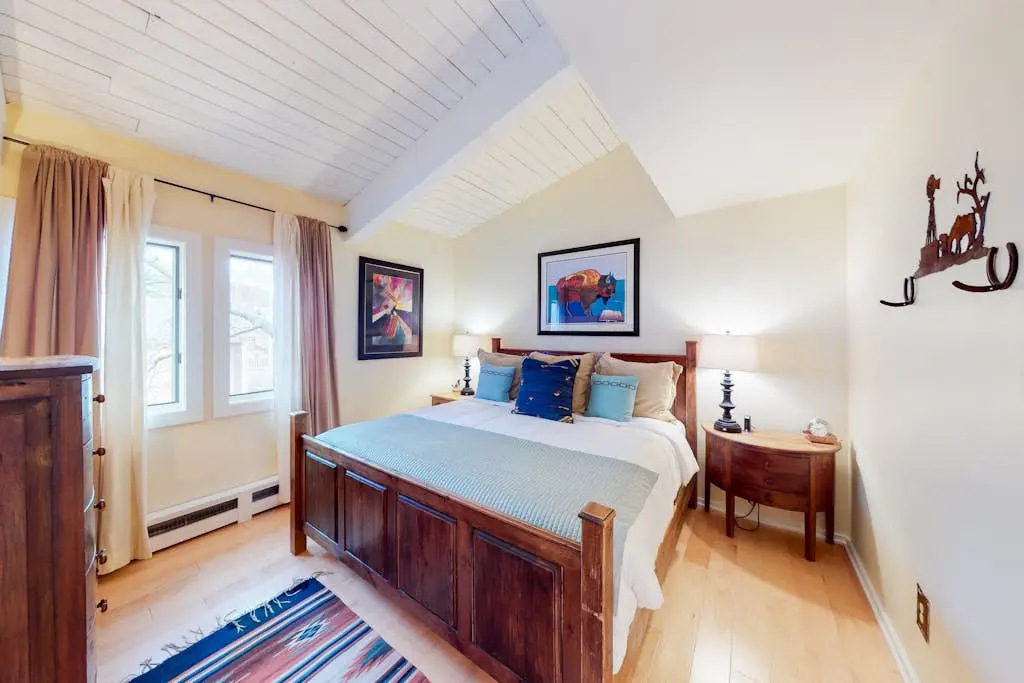 Peaceful Woodbridge Hideaway 14C